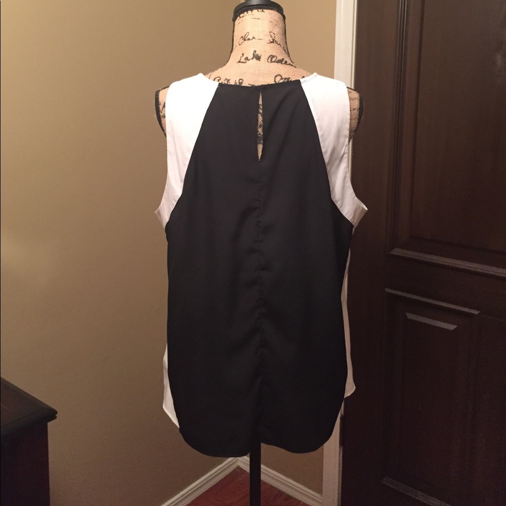 Banana Republic Shell - Picture 5 of 7