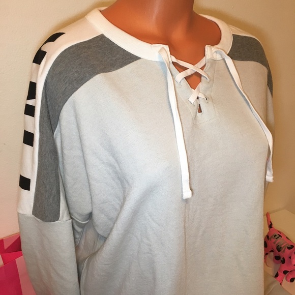 NEW PINK VS LOGO CREW LACE UP SWEATSHIRT - Picture 5 of 5