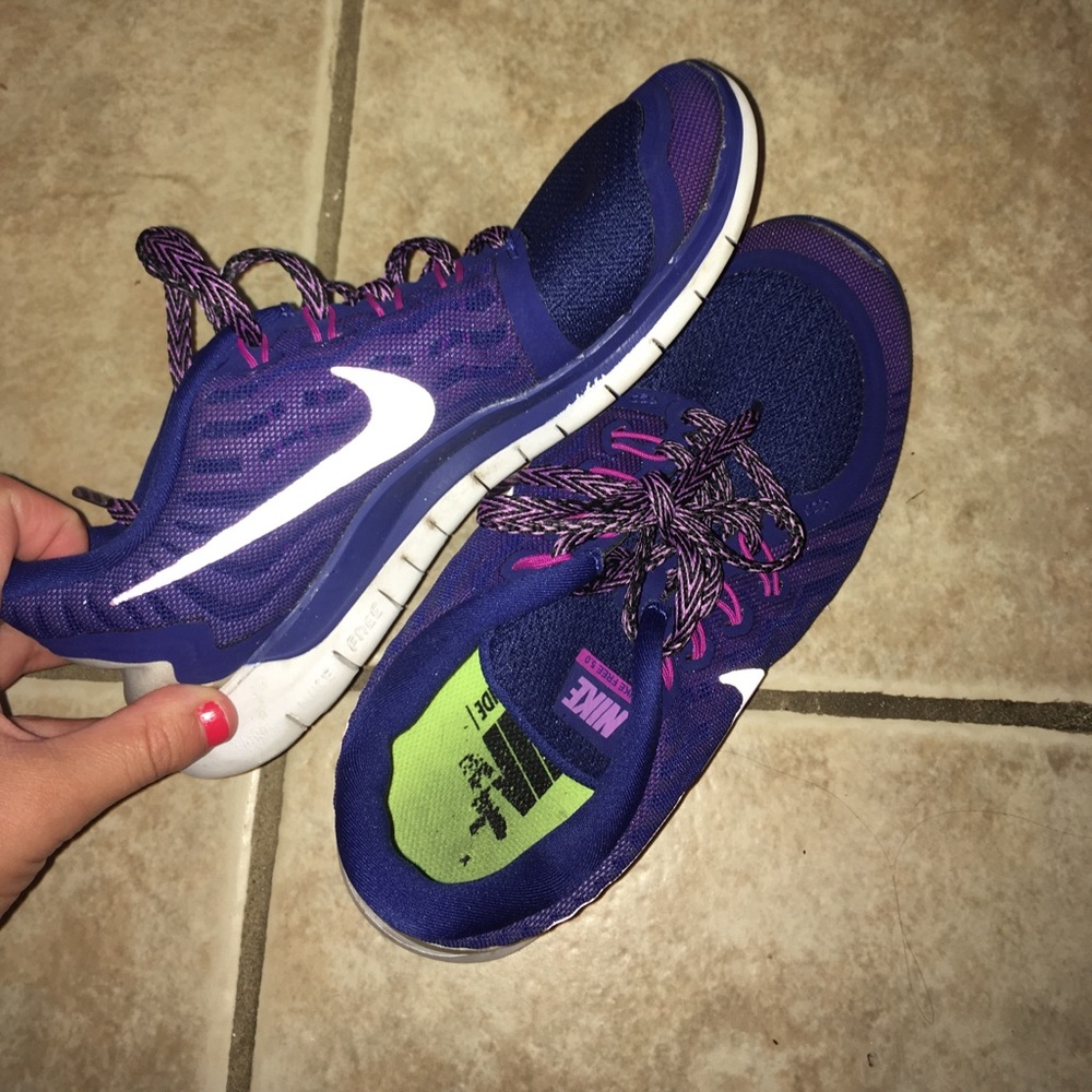 Nike Free 2.0 Sneakers
