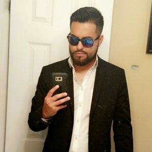 Meet your Posher, Raul