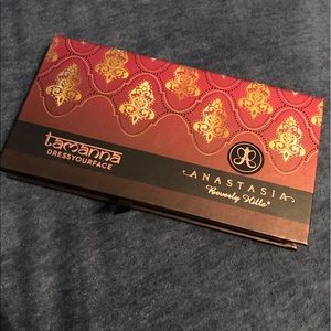 Anastasia Tamanna Palette