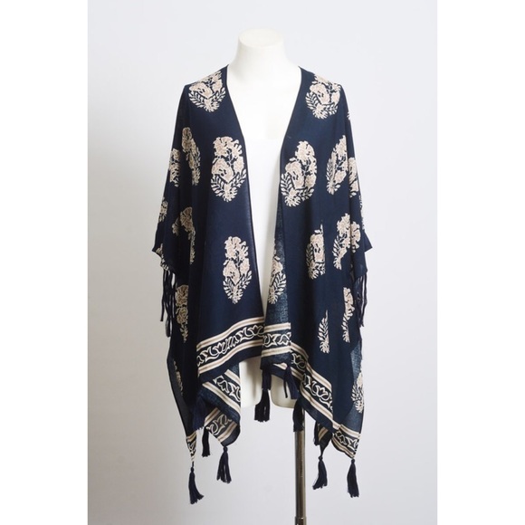 ✨HP✨ MAUI- Navy Bohemian Tassel Kimono - Picture 2 of 5