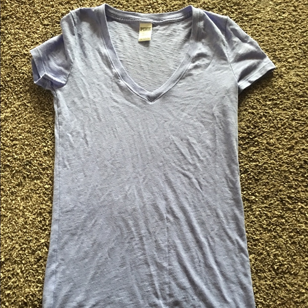 VS PINK VNECK T