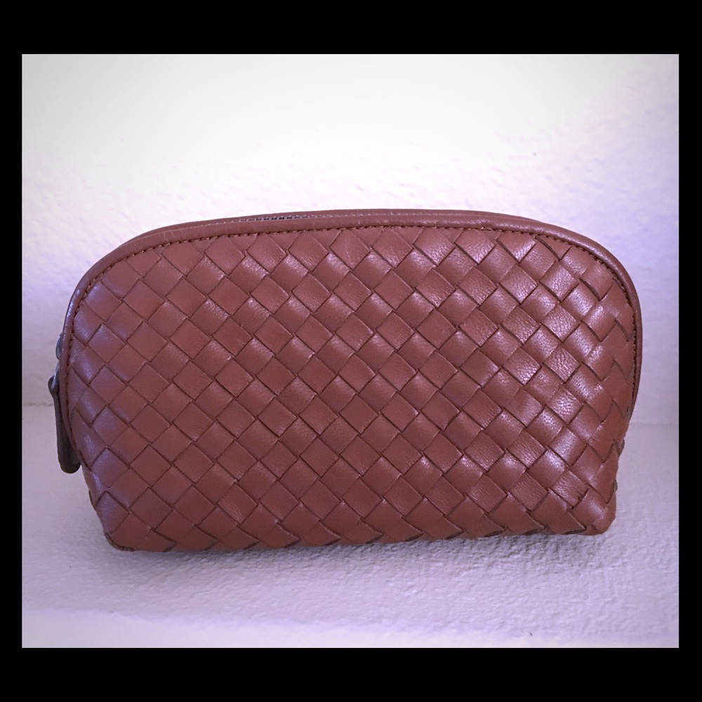 Caviar makeup bag, pure leather. New without tags!