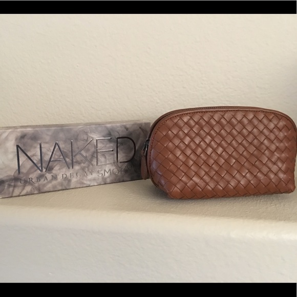 Caviar makeup bag, pure leather. New without tags! - Picture 2 of 4