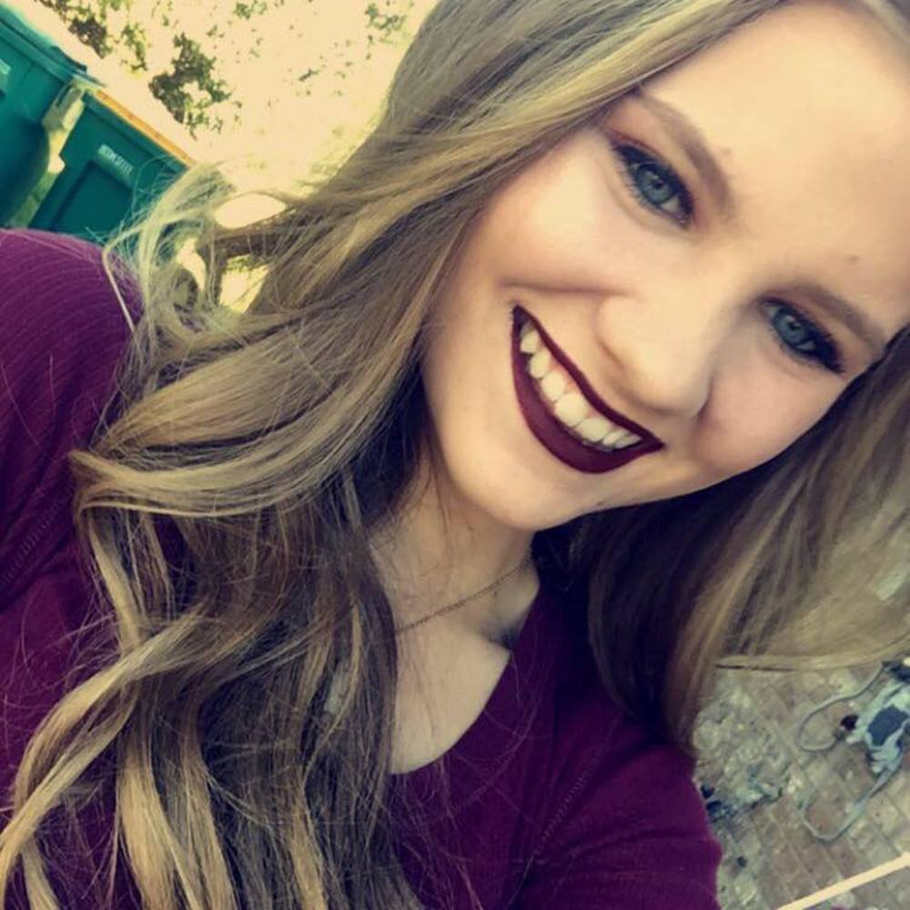 Meet your Posher, Abby