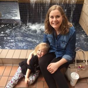 Meet your Posher, Holly