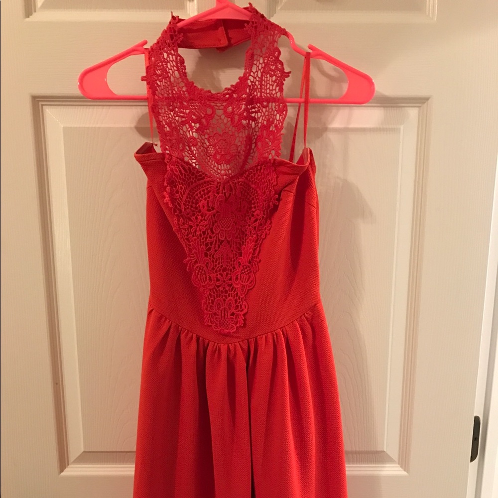 Cute reddish burnt orange dress Beautiful neckline