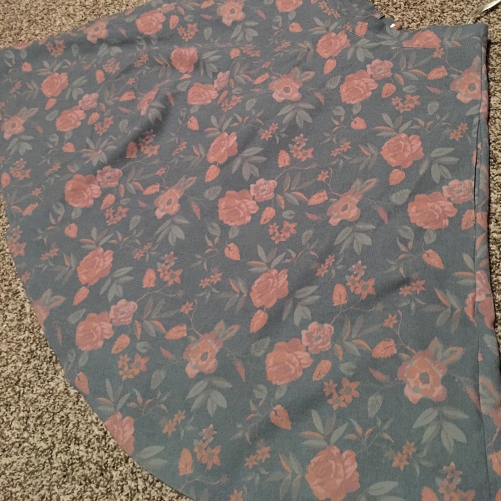 ModCloth Pocketed Skirt