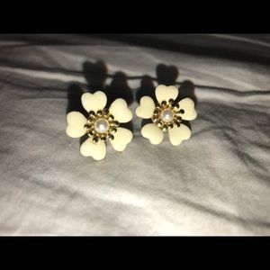 Cute flower earrings
