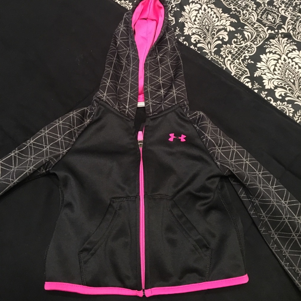 2t under armpit jacket