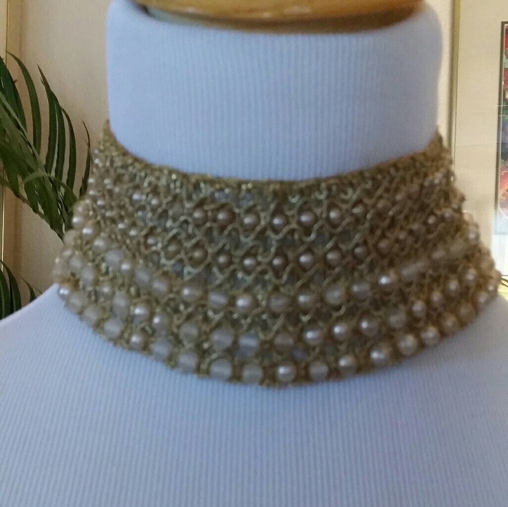 VINTAGE BEADED CHOKER