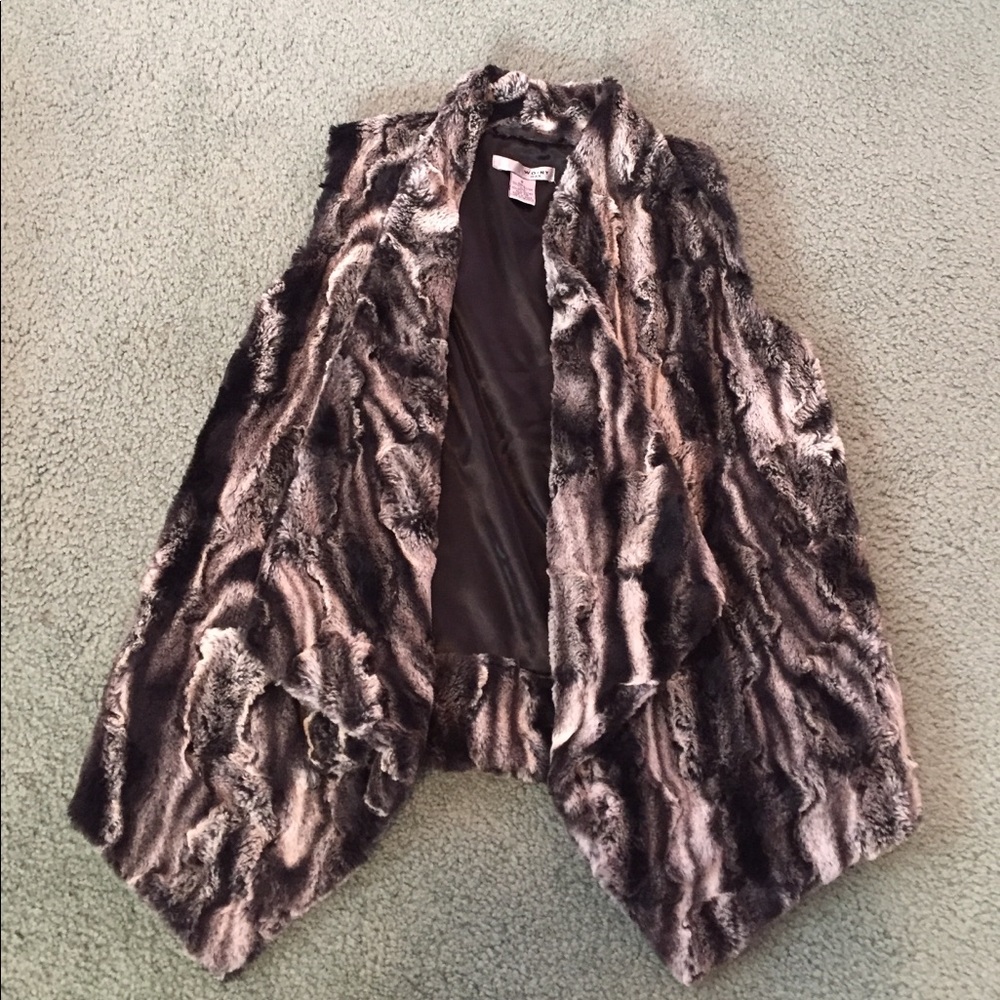 Black gray white faux fur small lined vest