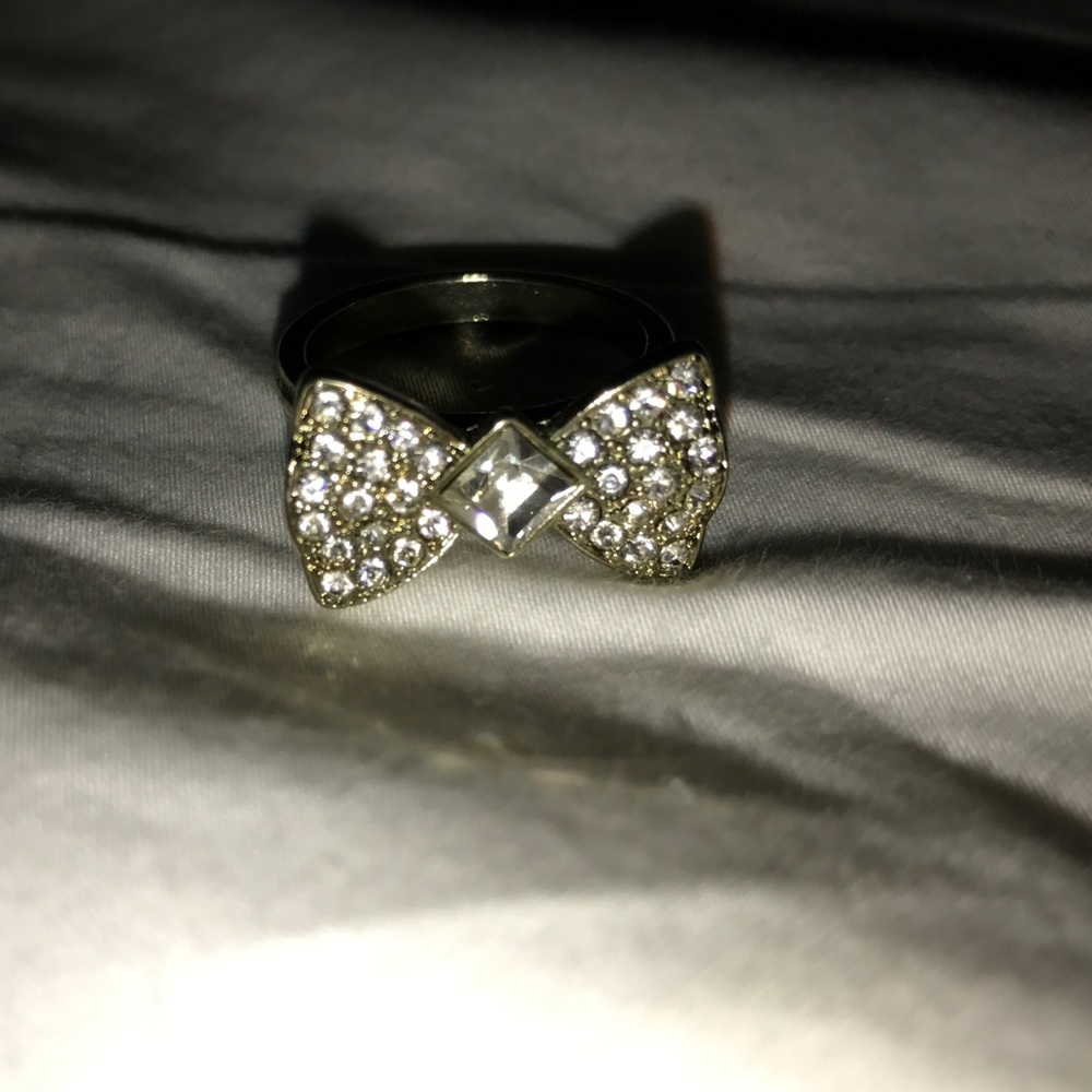 Bow ring - Picture 3 of 3