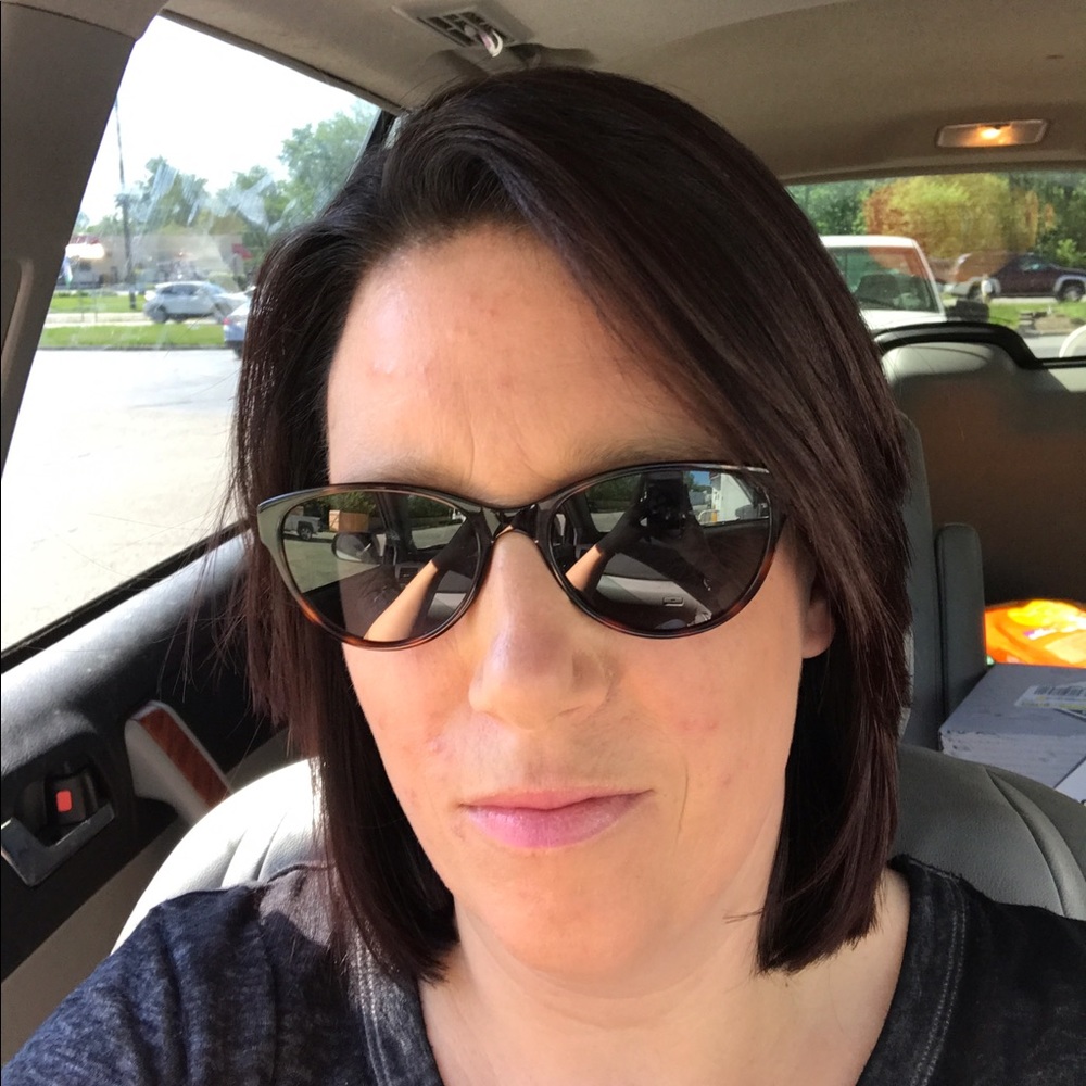 Meet your Posher, Sarah