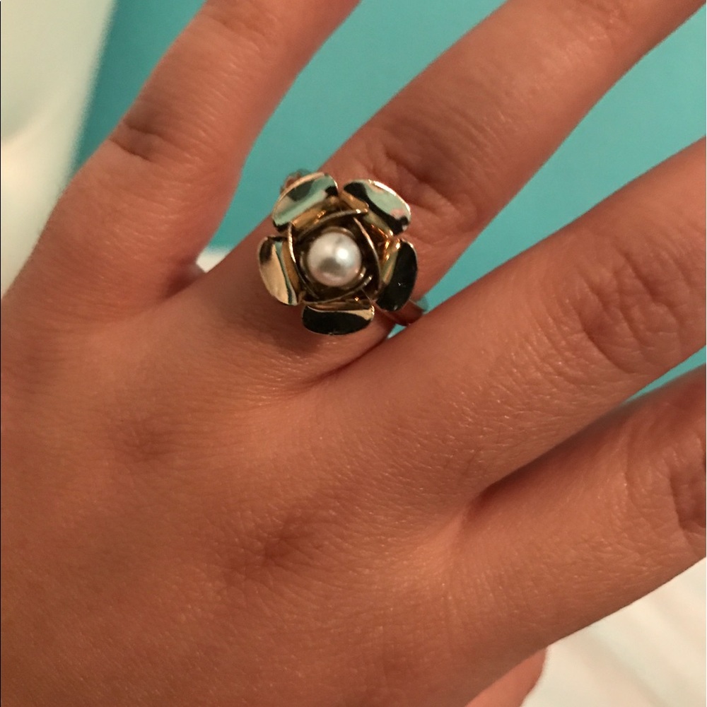 Gold rose with pearl ring