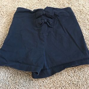 Bow shorts