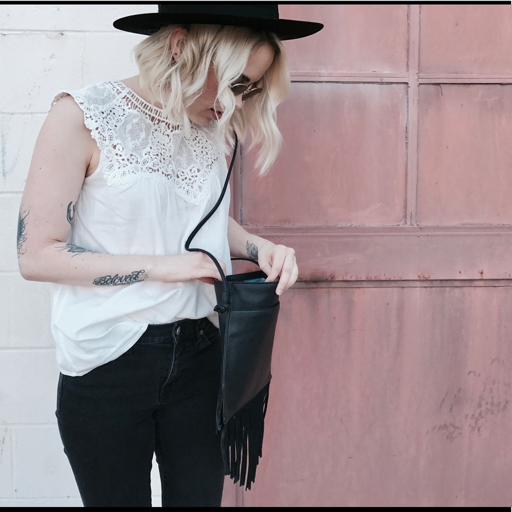 Hobo Fringe bag meadow Crossbody - Picture 2 of 3