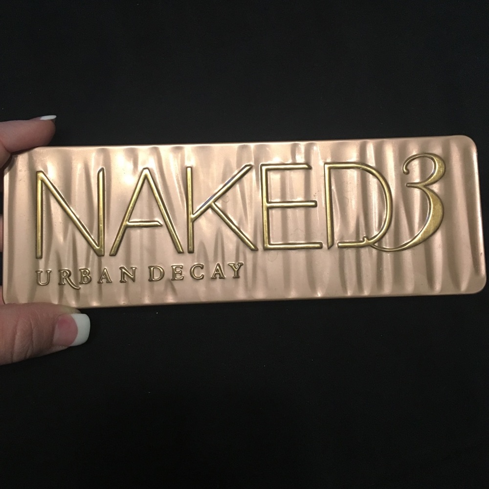 Naked 3 palette. Never used!!!