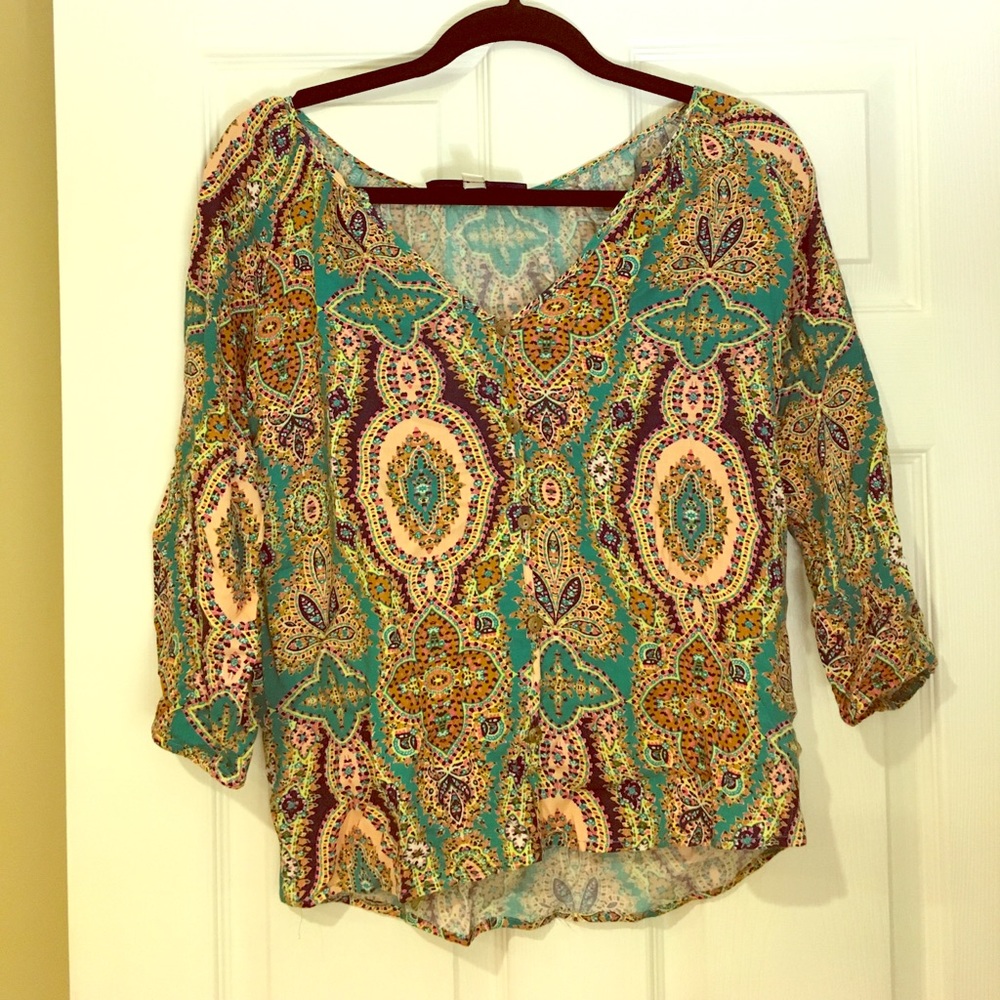 Francesca's Collections shirt