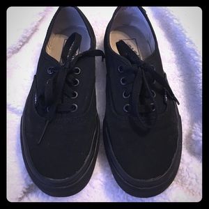 Vans authentic Lo Pro All Black shoes