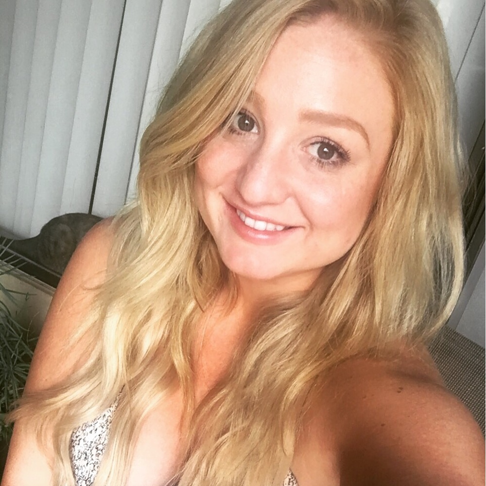 MEET YOUR POSHER/SEND ME AN OFFER