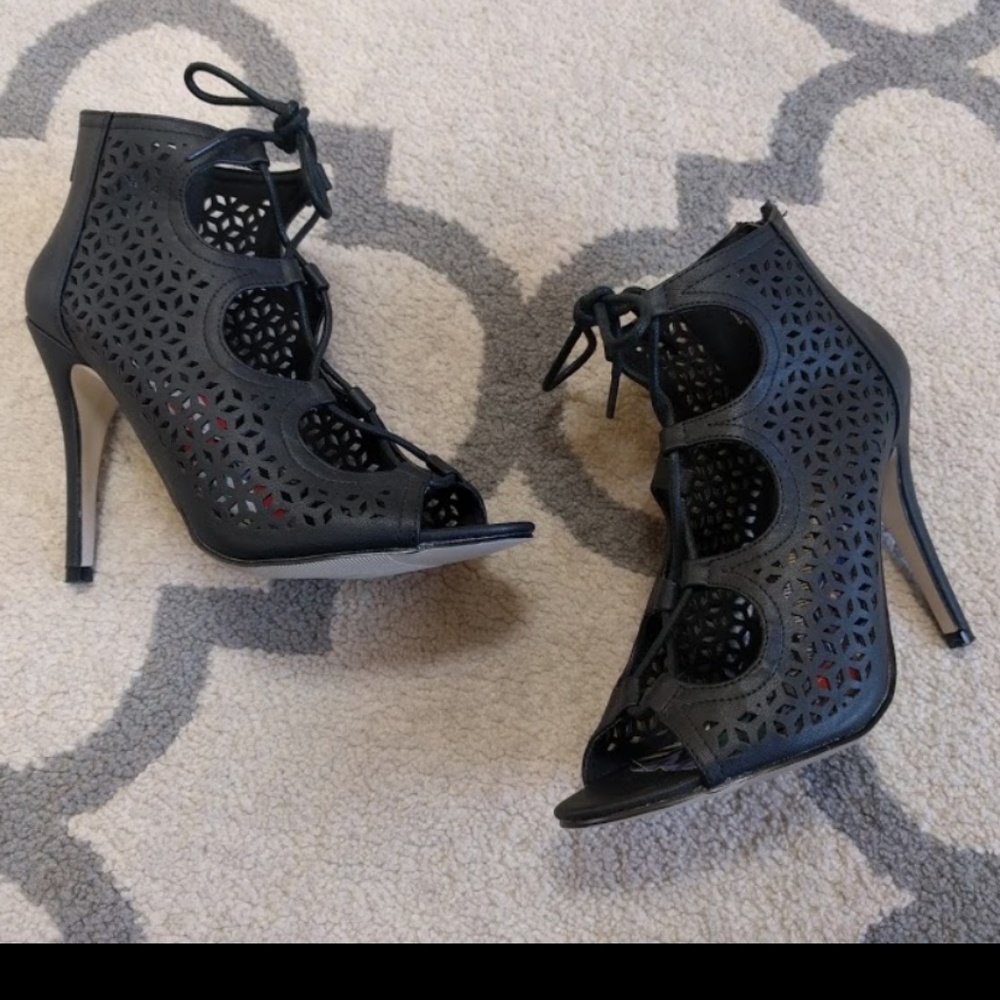 *NEW* Madden Girl heels