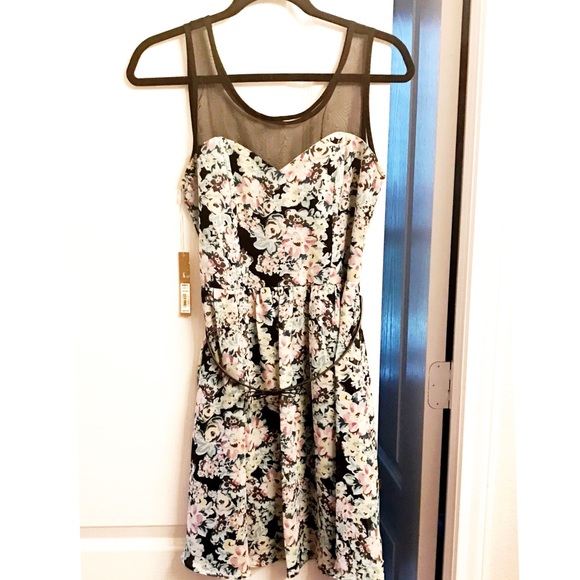 SOLD LC Lauren Conrad Floral Fit & Flare Dress - Picture 3 of 3
