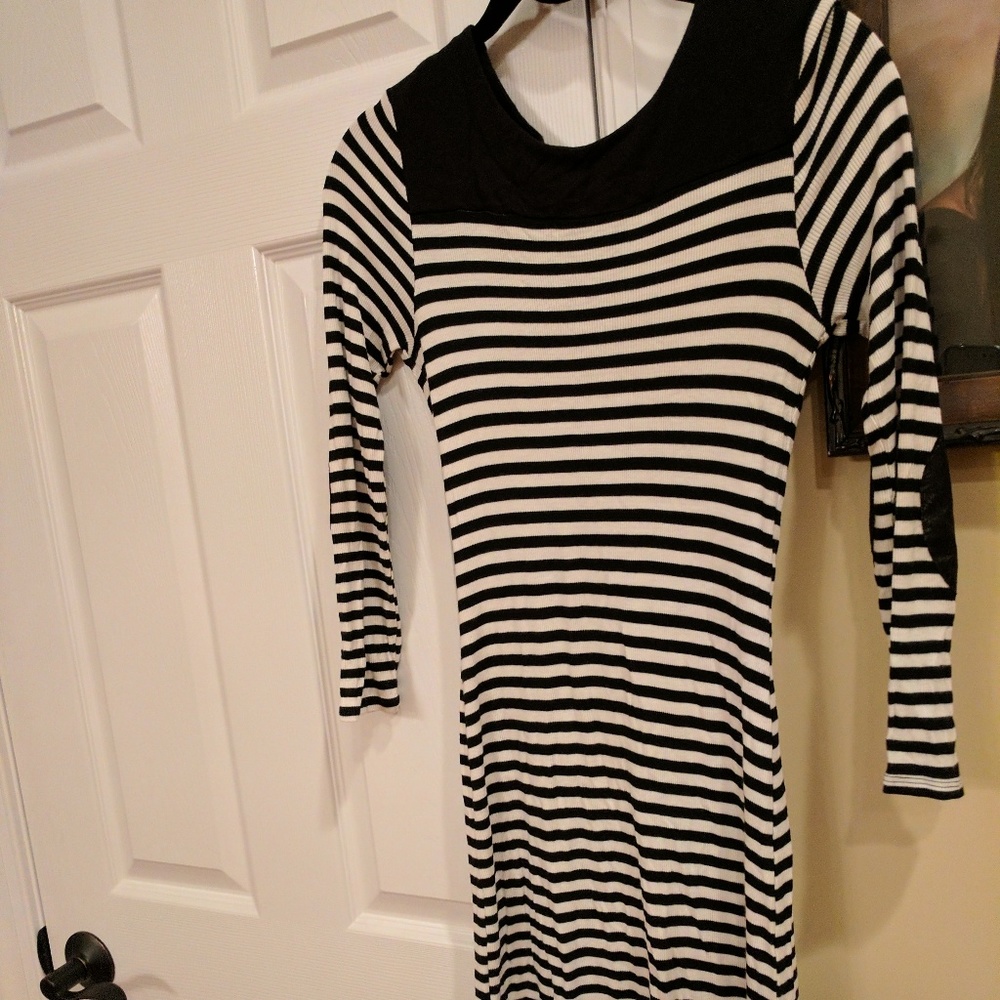 Black/white striped dress