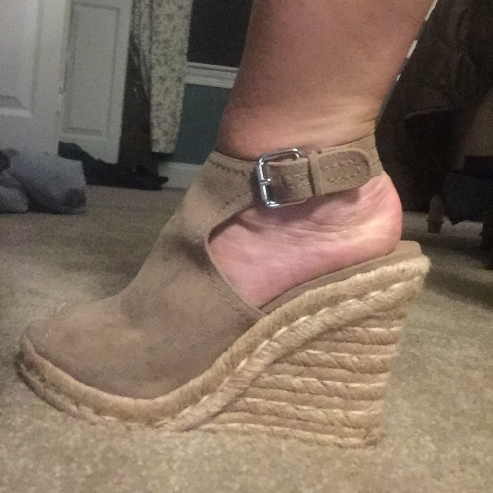 Wedge sandle