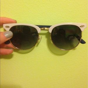Urban Outfitters Sunglasses