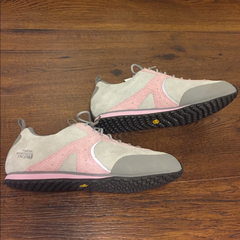 NWT The North Face Tennis Shoes - Picture 5 of 5