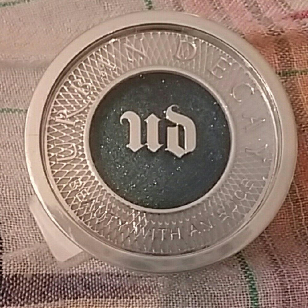 Urban Decay Eyeshadow - Moondust Gamma Ray