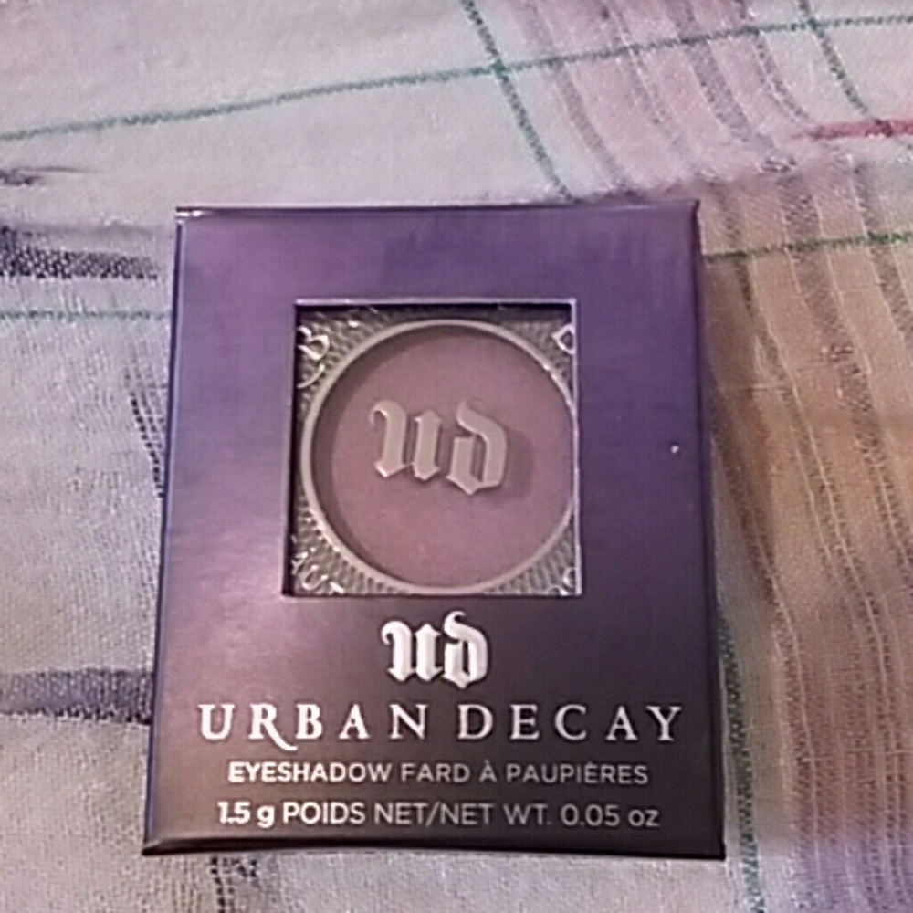 Urban Decay Eyeshadow - Backfire