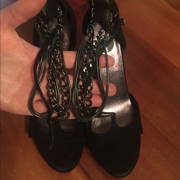 Diesel high heeled shoes size 40( fits size 9) - Picture 3 of 4