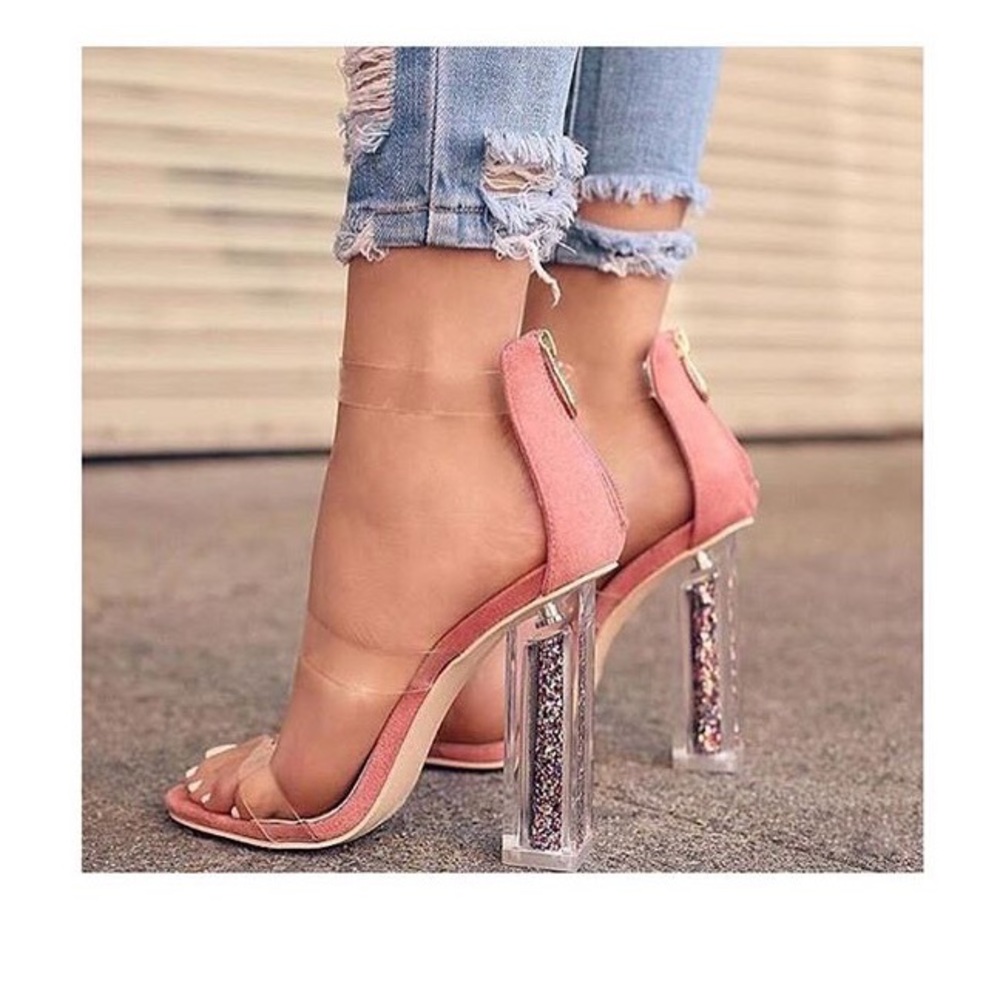Sparkly heels 👠 😍😍😍😍