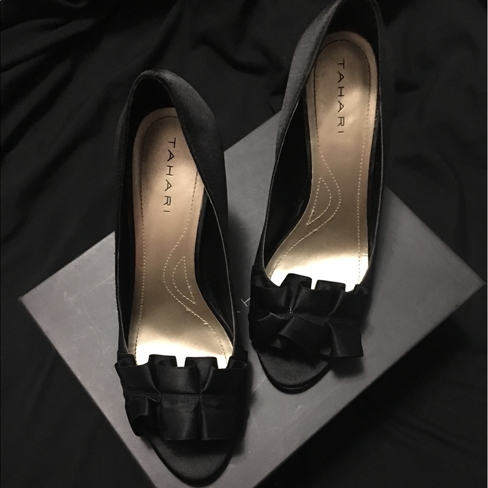 Tahari Black Peep Toe Heels