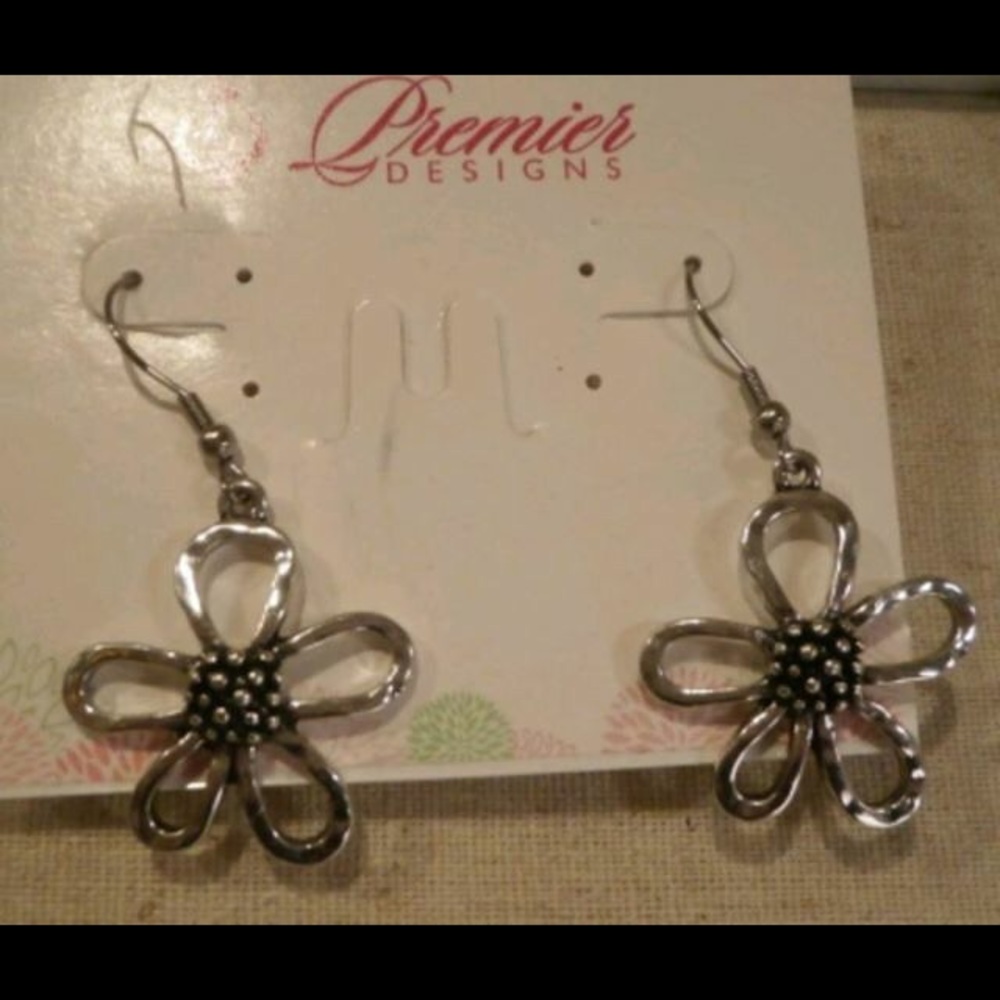 Priemer Daisy chain and earrings