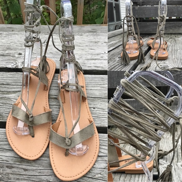 SZ 7.5 ONLY! Olive Suede Lace-Up Gladiator Sandal! NEW! - Picture 3 of 8