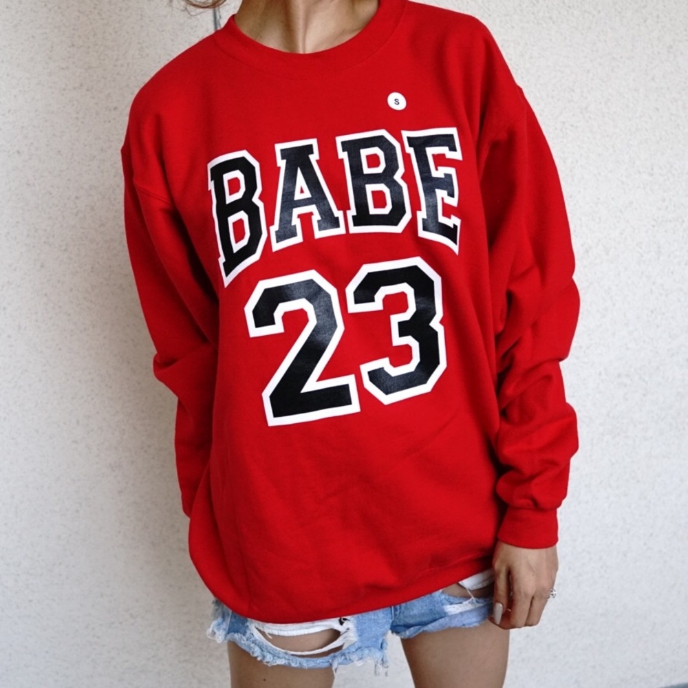 PETALS & PEACOCKS red babe 23 sweatshirt