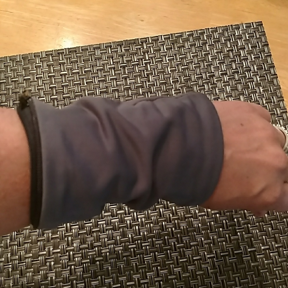 ✳️Sold✳️ Workout accessory bundle - Picture 6 of 8