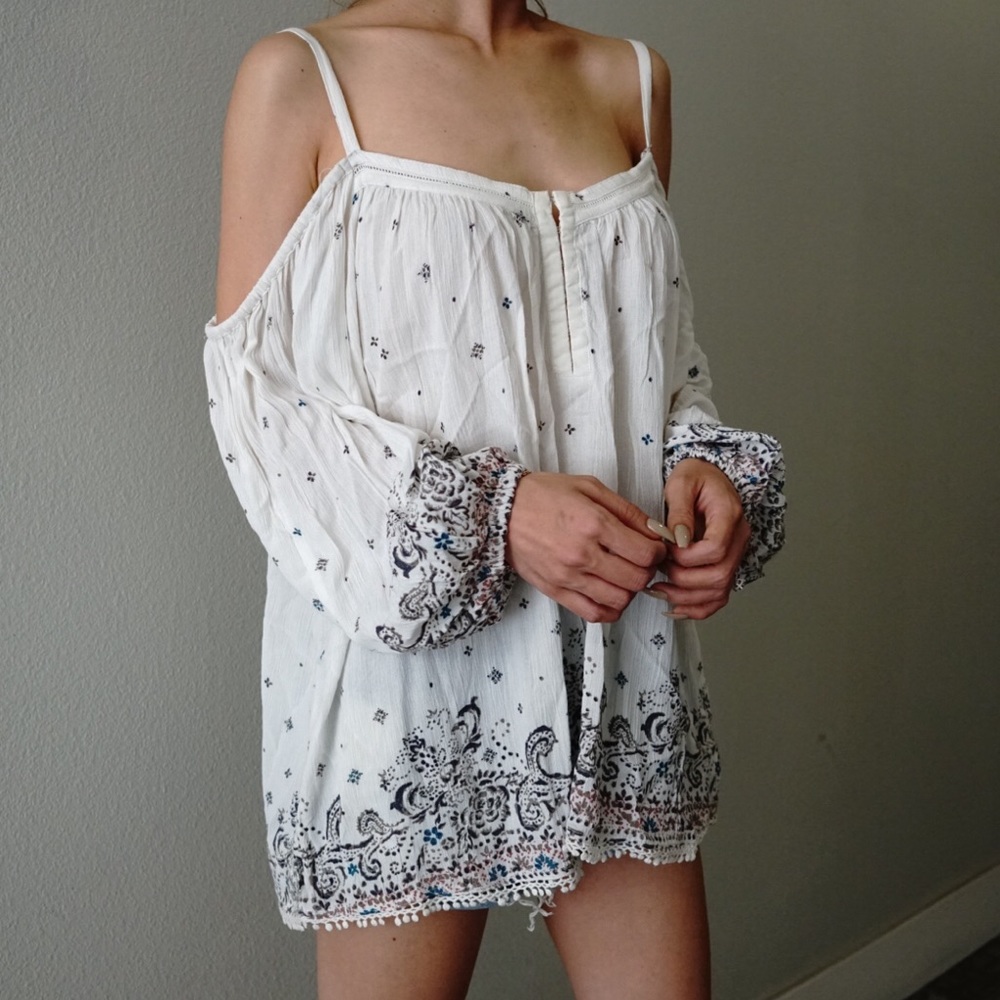 ECOTÉ off shoulder printed gauze tunic top