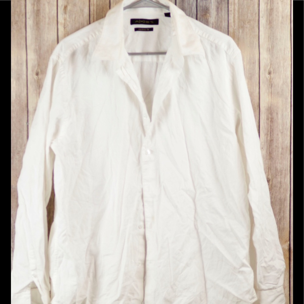 White dress shirt