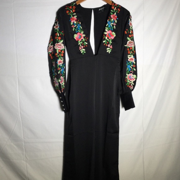 #5102 🦁💛 NEW come up roses embroidered jumpsuit - Picture 4 of 6