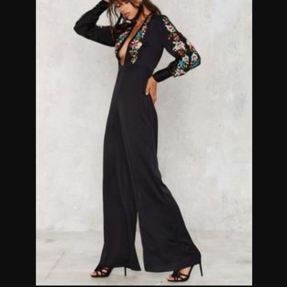 #5102 🦁💛 NEW come up roses embroidered jumpsuit - Picture 3 of 6