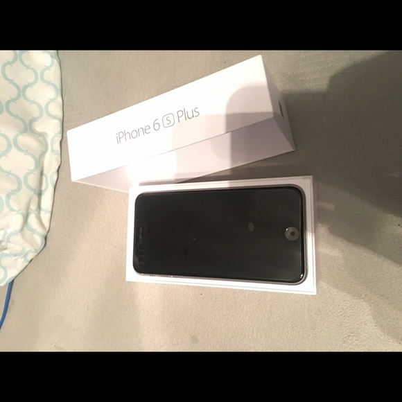 iPhone 6S Plus - Picture 1 of 1