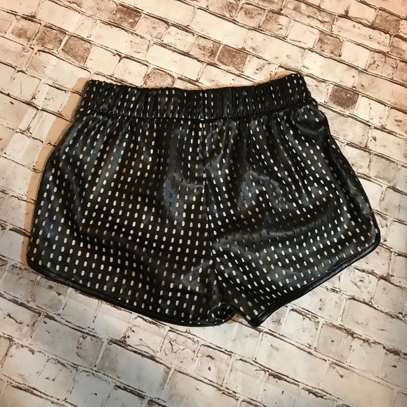 Boys meets girls shorts - Picture 3 of 3