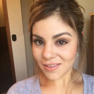 Meet your Posher, Perla karina