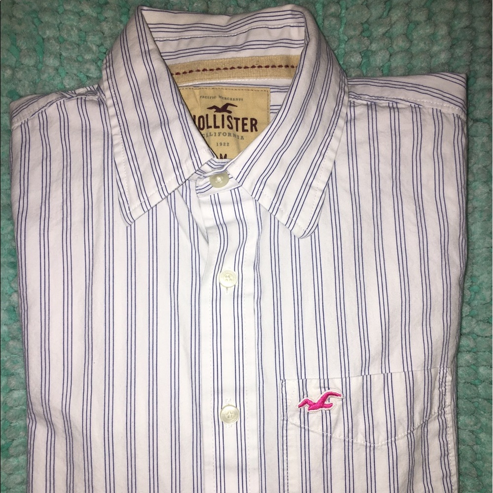 Hollister Button Up