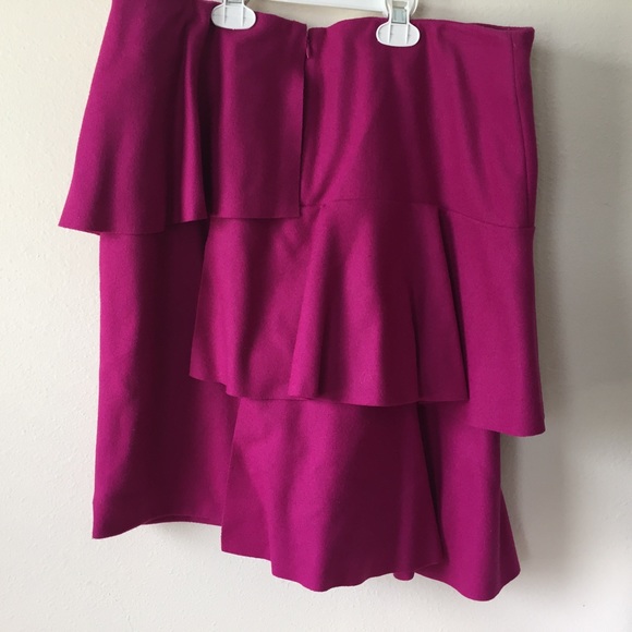 COS HOT PINK / MAGENTA SKIRT W/GEOMETRIC PLEATS - Picture 2 of 8